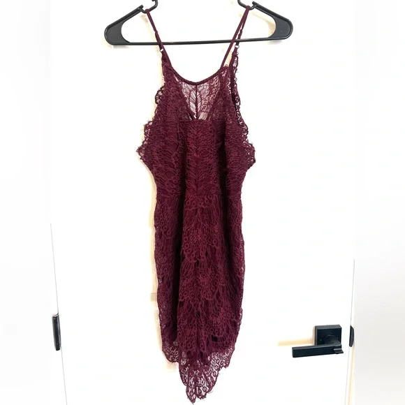 Free People Intimately “She’s Got It” Lace Slip Dress - Picture 5 of 10